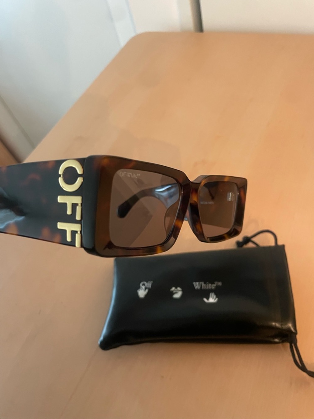 Off-White Tortoiseshell Rectangular Sunglasses - Dark Lens - Picture 3 of 9